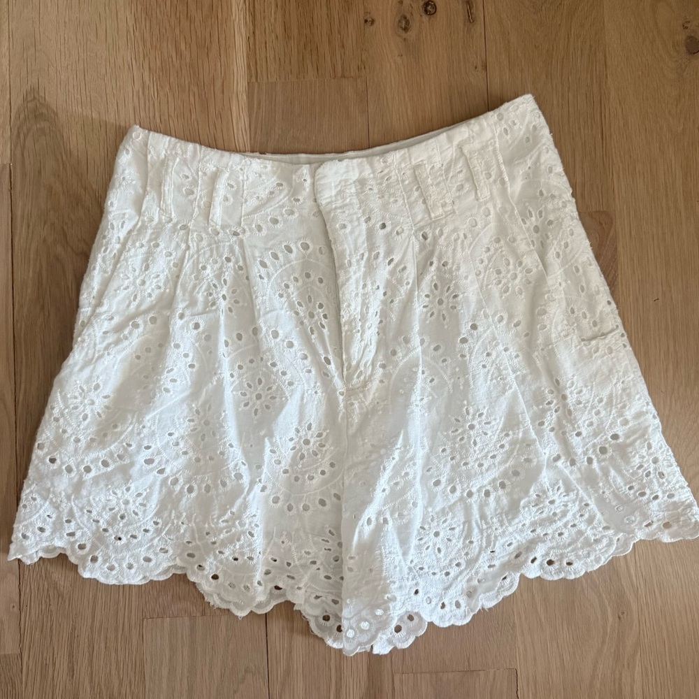 7 For All Mankind Cottagecore White Eyelet Lace Shorts Women’s Small